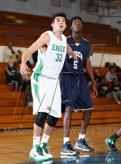 Thumbnail 2 in St. John Bosco vs. Eagle Rock (Blue Pride Classic) photogallery.
