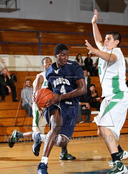 Thumbnail 3 in St. John Bosco vs. Eagle Rock (Blue Pride Classic) photogallery.