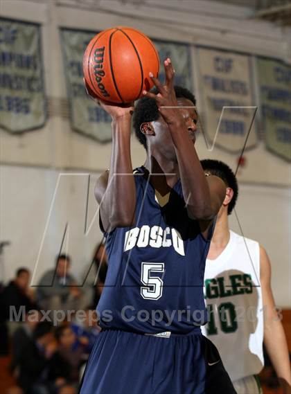 Thumbnail 2 in St. John Bosco vs. Eagle Rock (Blue Pride Classic) photogallery.