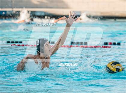 Thumbnail 2 in JSerra Catholic @ Servite photogallery.
