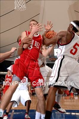 Thumbnail 1 in Westchester vs Mater Dei (Nike Extravaganza) photogallery.