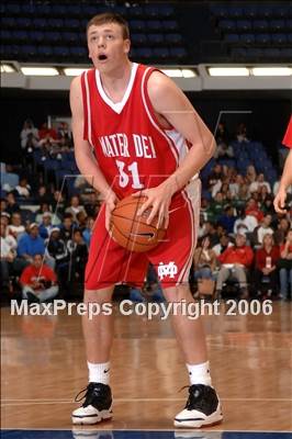 Thumbnail 2 in Westchester vs Mater Dei (Nike Extravaganza) photogallery.