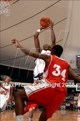 Thumbnail 2 in Westchester vs Mater Dei (Nike Extravaganza) photogallery.