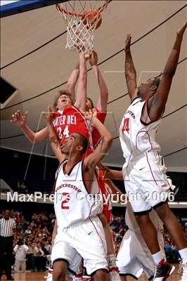 Thumbnail 3 in Westchester vs Mater Dei (Nike Extravaganza) photogallery.