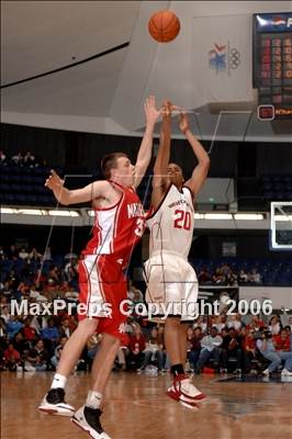 Thumbnail 2 in Westchester vs Mater Dei (Nike Extravaganza) photogallery.