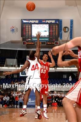 Thumbnail 1 in Westchester vs Mater Dei (Nike Extravaganza) photogallery.