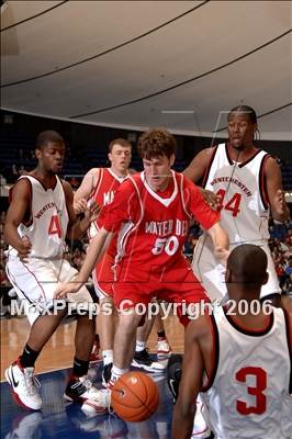 Thumbnail 3 in Westchester vs Mater Dei (Nike Extravaganza) photogallery.