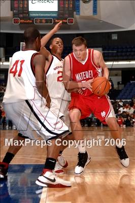 Thumbnail 2 in Westchester vs Mater Dei (Nike Extravaganza) photogallery.