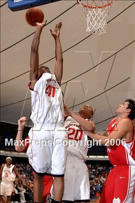 Thumbnail 3 in Westchester vs Mater Dei (Nike Extravaganza) photogallery.