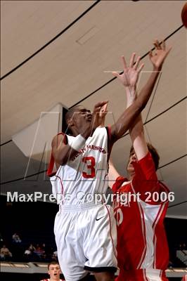 Thumbnail 1 in Westchester vs Mater Dei (Nike Extravaganza) photogallery.