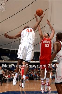 Thumbnail 3 in Westchester vs Mater Dei (Nike Extravaganza) photogallery.