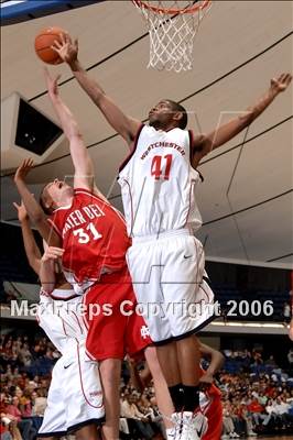 Thumbnail 3 in Westchester vs Mater Dei (Nike Extravaganza) photogallery.