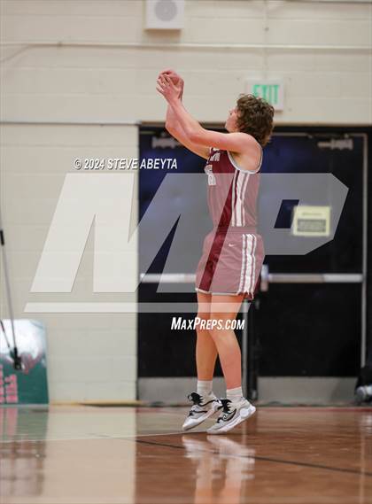 Thumbnail 3 in Horizon @ Smoky Hill (CHSAA 6A First Round) photogallery.