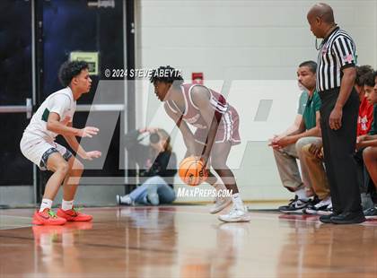 Thumbnail 3 in Horizon @ Smoky Hill (CHSAA 6A First Round) photogallery.
