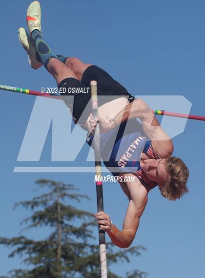 Thumbnail 3 in CIF NCS Meet of Champions (Boys Pole Vault) photogallery.