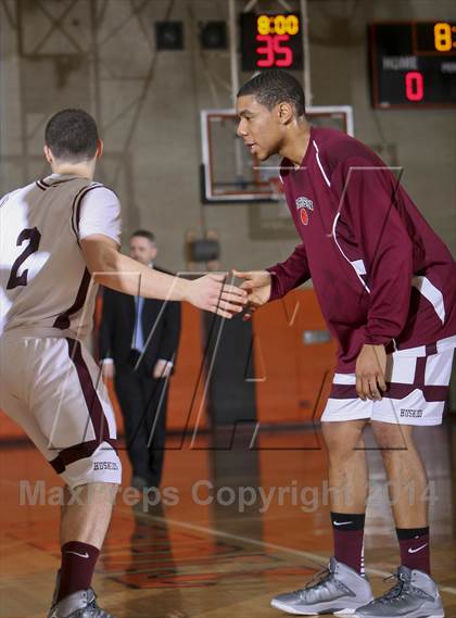 Thumbnail 2 in Harrison vs. Rye Neck (17th annual Mamaroneck Sound Shore Classic) photogallery.