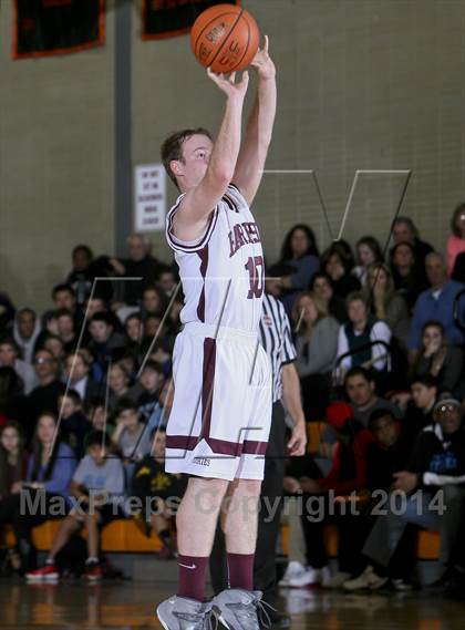 Thumbnail 2 in Harrison vs. Rye Neck (17th annual Mamaroneck Sound Shore Classic) photogallery.