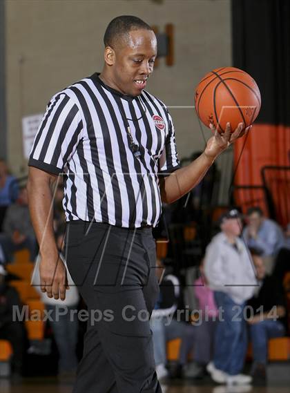 Thumbnail 3 in Harrison vs. Rye Neck (17th annual Mamaroneck Sound Shore Classic) photogallery.