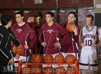 Thumbnail 1 in Harrison vs. Rye Neck (17th annual Mamaroneck Sound Shore Classic) photogallery.