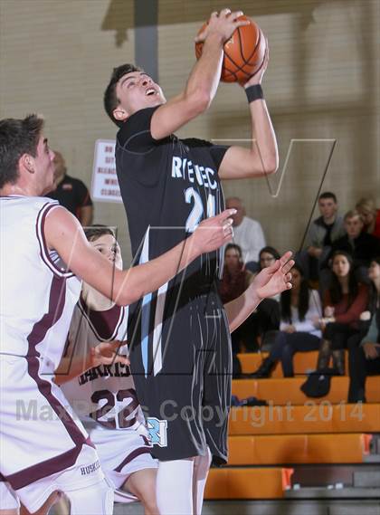 Thumbnail 2 in Harrison vs. Rye Neck (17th annual Mamaroneck Sound Shore Classic) photogallery.