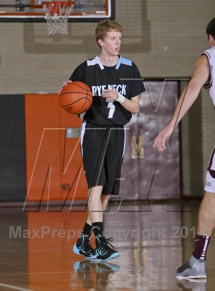 Thumbnail 2 in Harrison vs. Rye Neck (17th annual Mamaroneck Sound Shore Classic) photogallery.