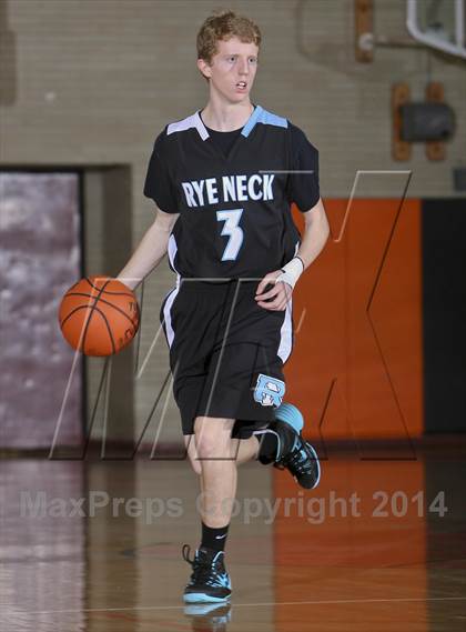 Thumbnail 1 in Harrison vs. Rye Neck (17th annual Mamaroneck Sound Shore Classic) photogallery.
