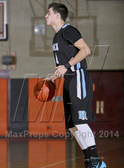 Thumbnail 2 in Harrison vs. Rye Neck (17th annual Mamaroneck Sound Shore Classic) photogallery.