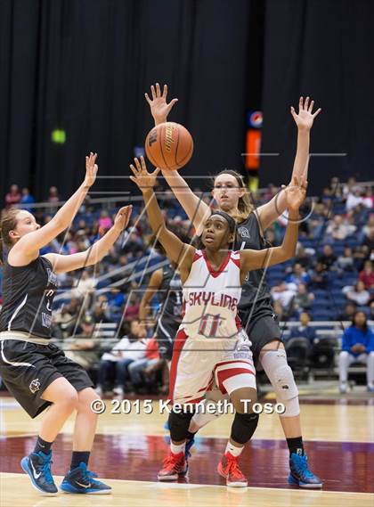 Thumbnail 1 in Skyline vs. Flower Mound (UIL 6A Semifinal) photogallery.