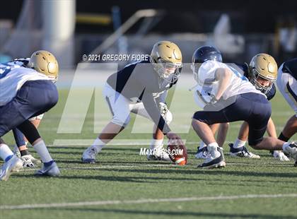 Thumbnail 1 in Notre Dame (SO) @ Loyola (Scrimmage) photogallery.