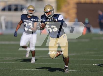 Thumbnail 3 in Notre Dame (SO) @ Loyola (Scrimmage) photogallery.