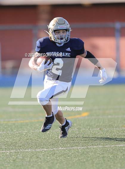 Thumbnail 3 in Notre Dame (SO) @ Loyola (Scrimmage) photogallery.