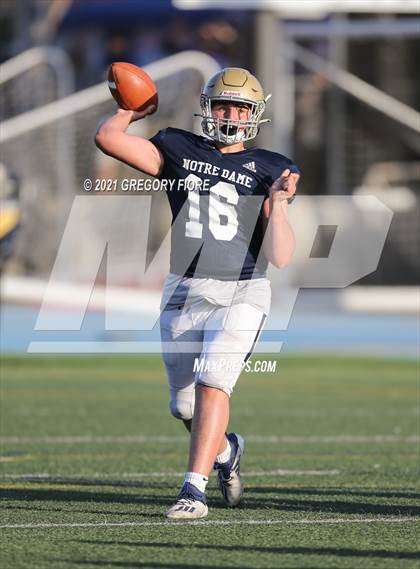 Thumbnail 2 in Notre Dame (SO) @ Loyola (Scrimmage) photogallery.