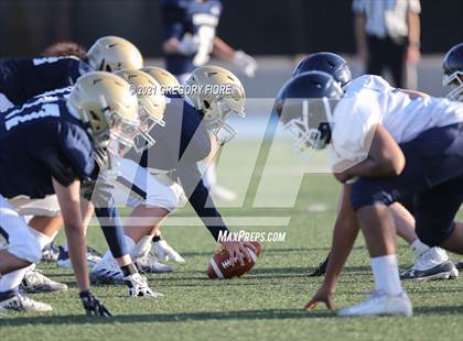 Thumbnail 3 in Notre Dame (SO) @ Loyola (Scrimmage) photogallery.