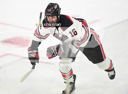 Thumbnail 3 in Notre Dame, WH vs. New Canaan (CIAC DI Semifinal) photogallery.