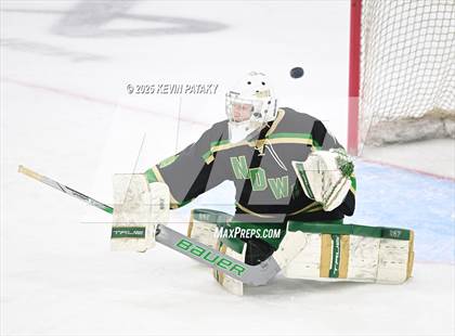 Thumbnail 3 in Notre Dame, WH vs. New Canaan (CIAC DI Semifinal) photogallery.