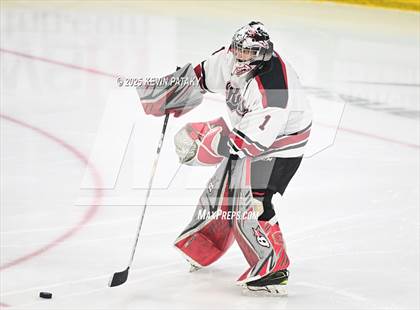 Thumbnail 3 in Notre Dame, WH vs. New Canaan (CIAC DI Semifinal) photogallery.
