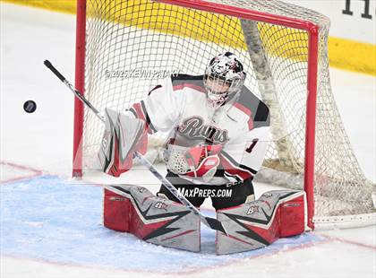 Thumbnail 3 in Notre Dame, WH vs. New Canaan (CIAC DI Semifinal) photogallery.