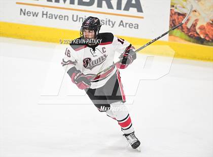 Thumbnail 1 in Notre Dame, WH vs. New Canaan (CIAC DI Semifinal) photogallery.