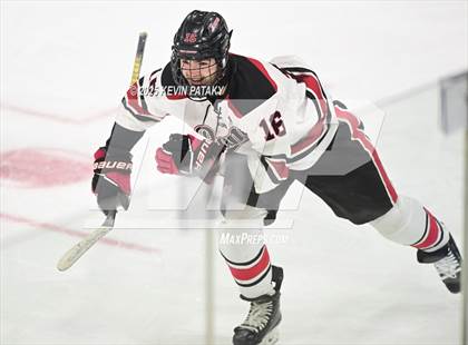 Thumbnail 2 in Notre Dame, WH vs. New Canaan (CIAC DI Semifinal) photogallery.