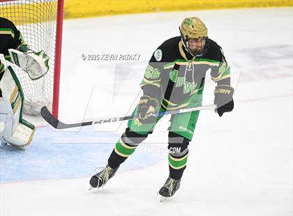 Thumbnail 3 in Notre Dame, WH vs. New Canaan (CIAC DI Semifinal) photogallery.