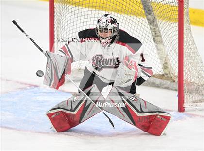 Thumbnail 1 in Notre Dame, WH vs. New Canaan (CIAC DI Semifinal) photogallery.