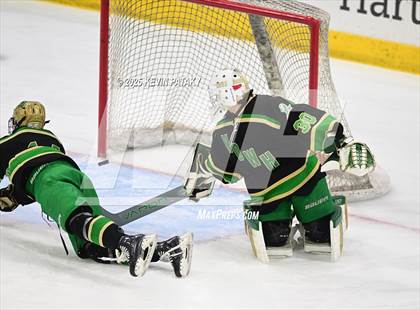 Thumbnail 3 in Notre Dame, WH vs. New Canaan (CIAC DI Semifinal) photogallery.