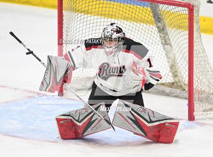 Thumbnail 2 in Notre Dame, WH vs. New Canaan (CIAC DI Semifinal) photogallery.