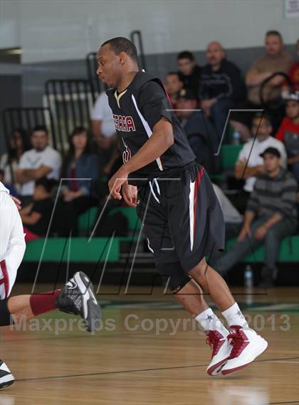 Thumbnail 2 in JSerra Catholic vs. Cantwell-Sacred Heart (MLK Showcase) photogallery.