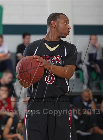Thumbnail 3 in JSerra Catholic vs. Cantwell-Sacred Heart (MLK Showcase) photogallery.