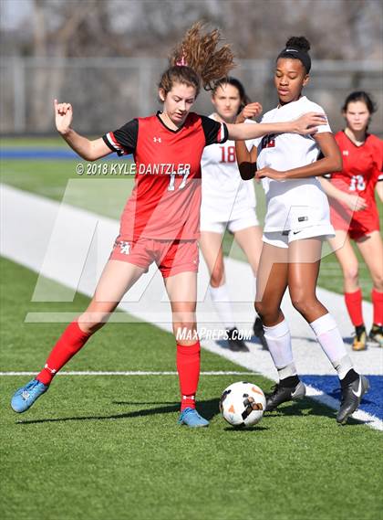 Thumbnail 2 in Ursuline Academy vs Carondelet (National Elite Prep Showcase) photogallery.