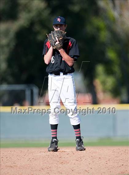 Thumbnail 3 in Palos Verdes vs. Canyon photogallery.