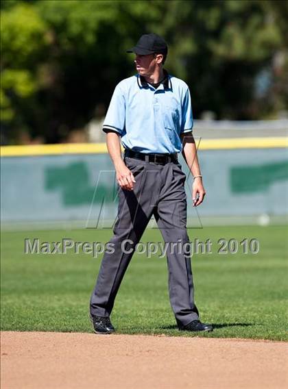 Thumbnail 1 in Palos Verdes vs. Canyon photogallery.