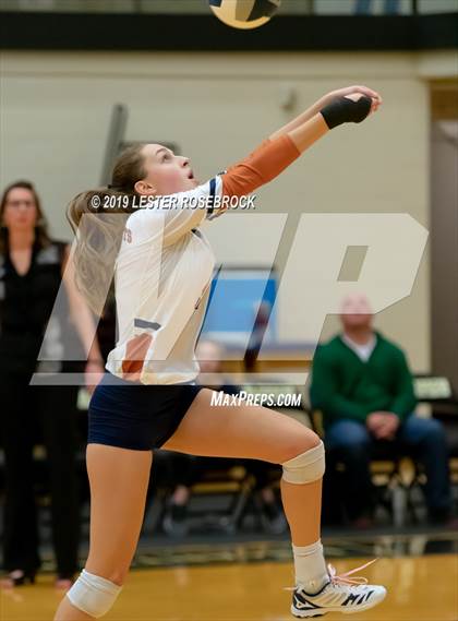 Thumbnail 2 in Caldwell vs. Fulshear (UIL 4A Regional Finals) photogallery.