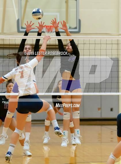 Thumbnail 3 in Caldwell vs. Fulshear (UIL 4A Regional Finals) photogallery.